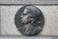 Médaillon représentant Newton