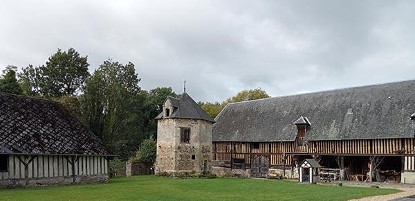 Fauguernon. Randonnée